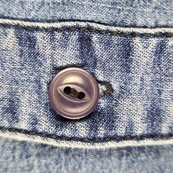 Vintage 90’s Lee Oversized Blue Denim Longline Grunge Button Down Shirt. XL - Picture 8 of 12